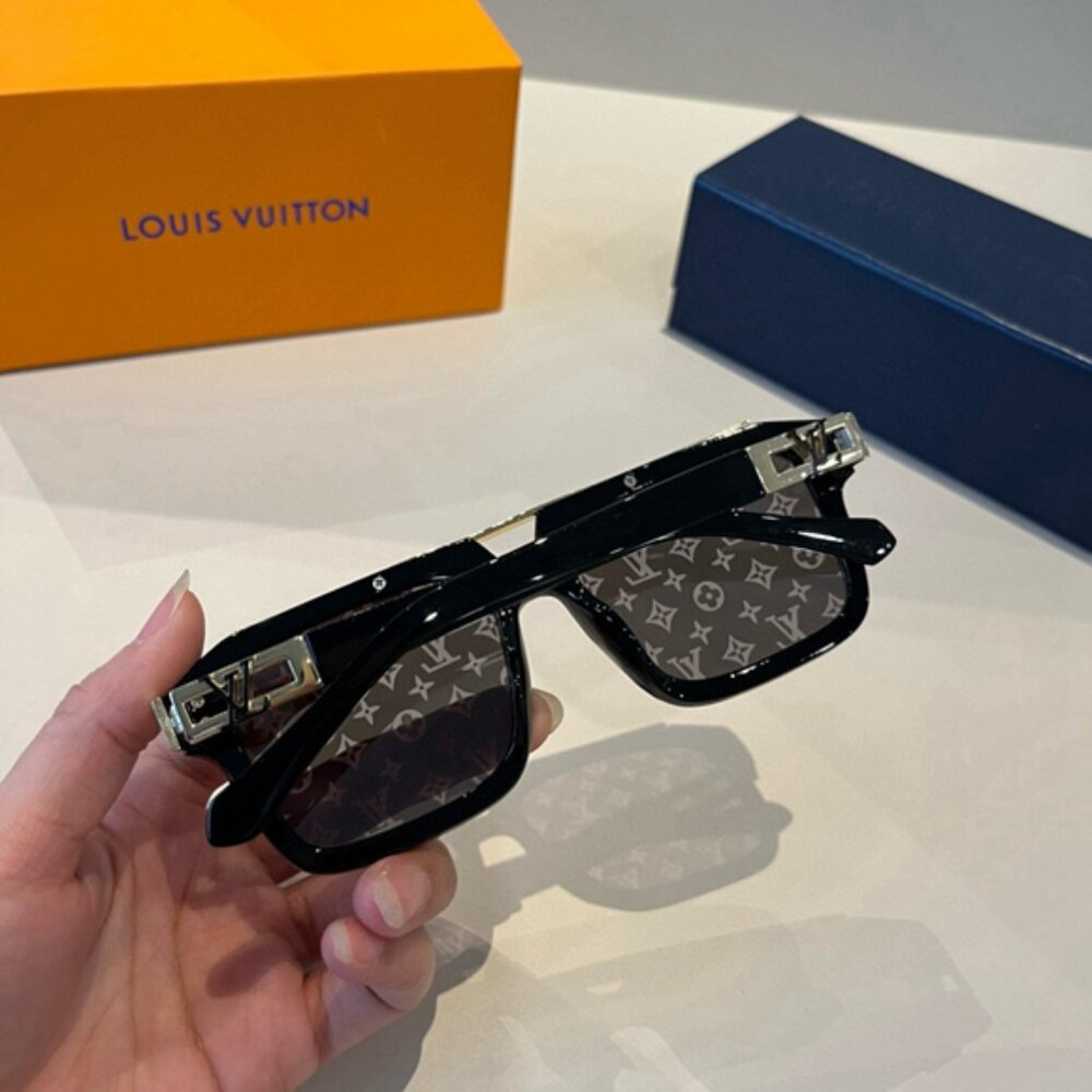 Louis Vuitton Black and Gold Sunglasses - Picture 7 of 7
